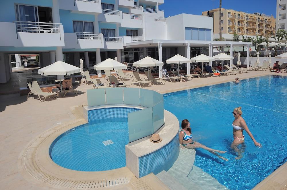 Okeanos Beach Boutique Hotel Ayia Napa Bagian luar foto