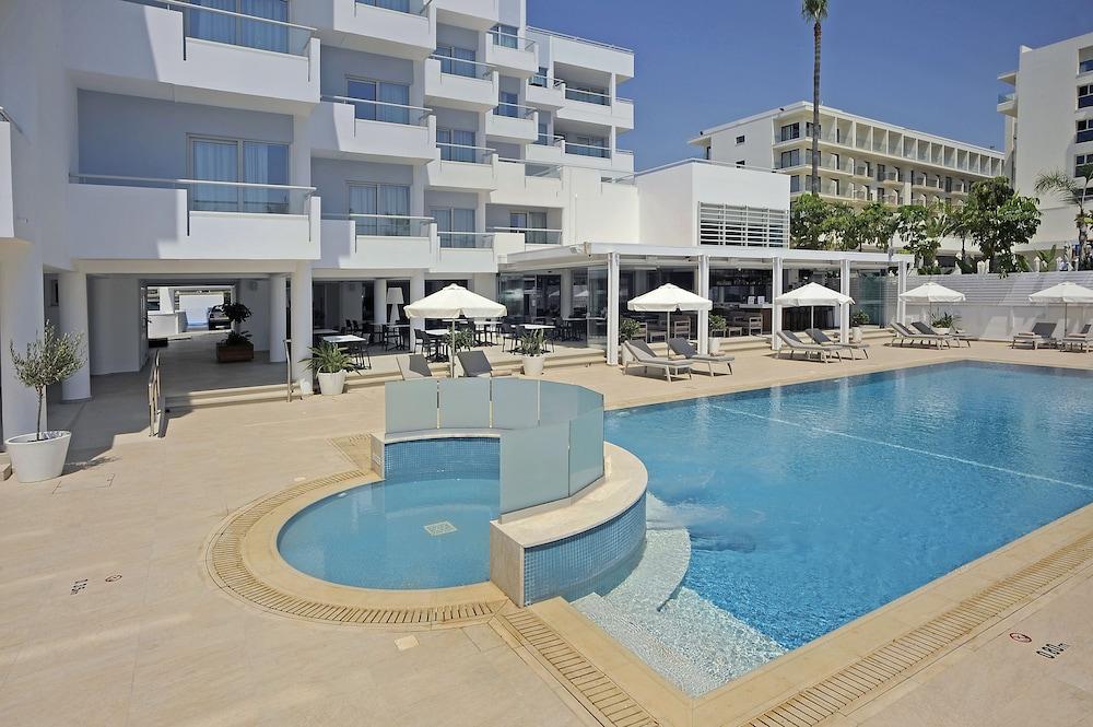Okeanos Beach Boutique Hotel Ayia Napa Bagian luar foto