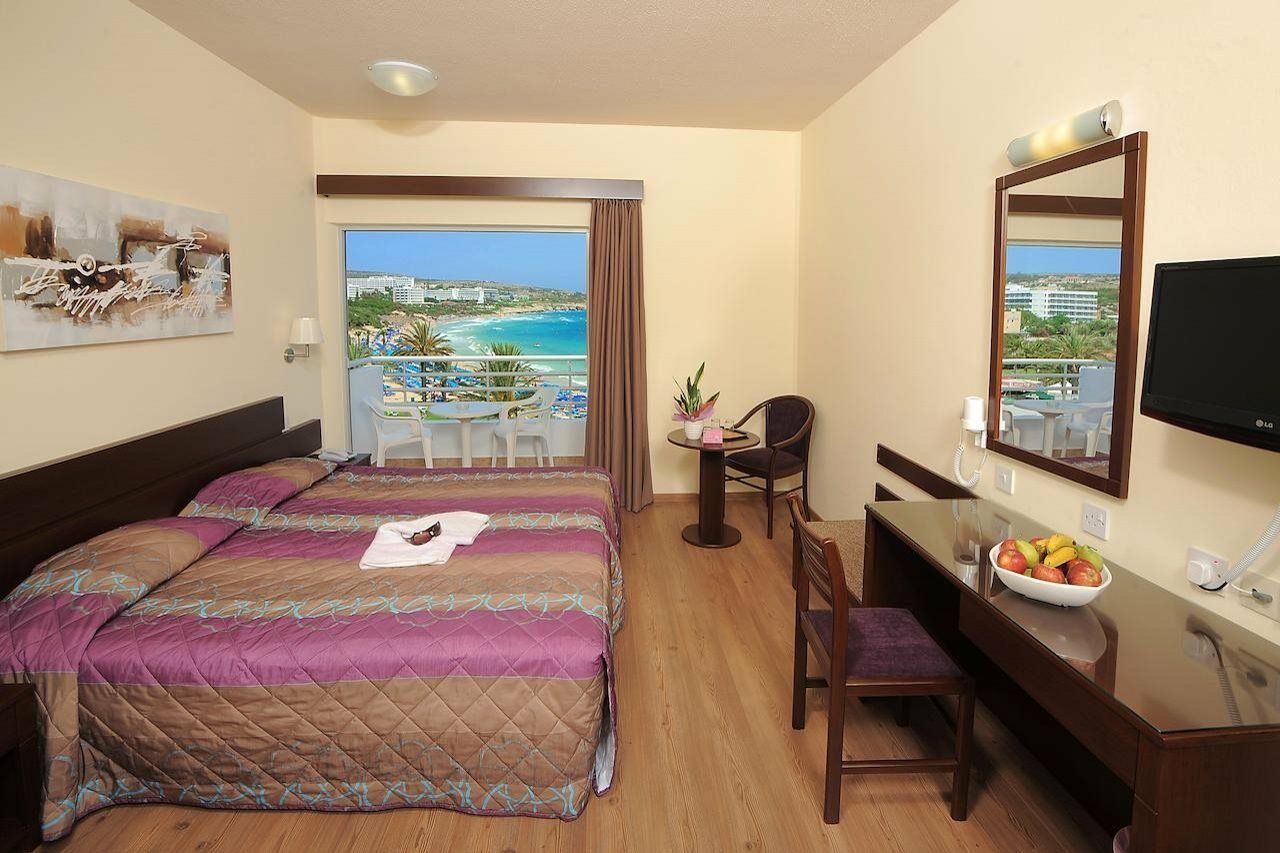 Okeanos Beach Boutique Hotel Ayia Napa Bagian luar foto